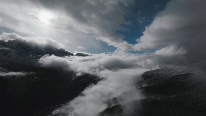 航拍川西 雪山 云海 纯净风光