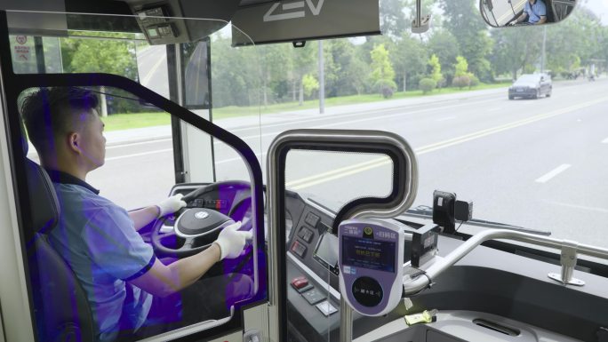 公交车司机开车-驾驶公交车第一视角