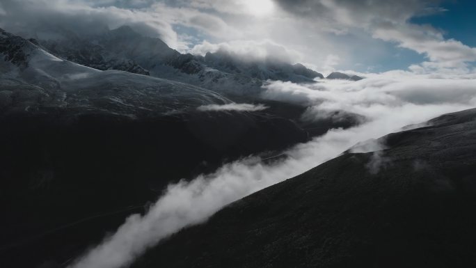 航拍川西 雪山风光 意境山河