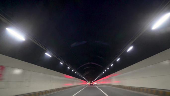 实拍-第一视角 青岛胶州湾海底隧道