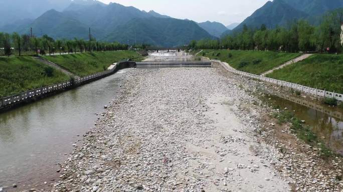 秦岭干枯的沣河河流航拍