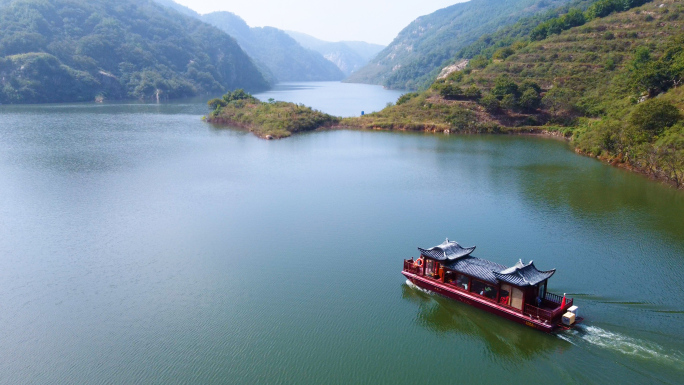 4k湖面游船坐船旅游