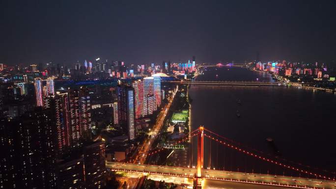 武汉鹦鹉洲大桥长江两岸夜景