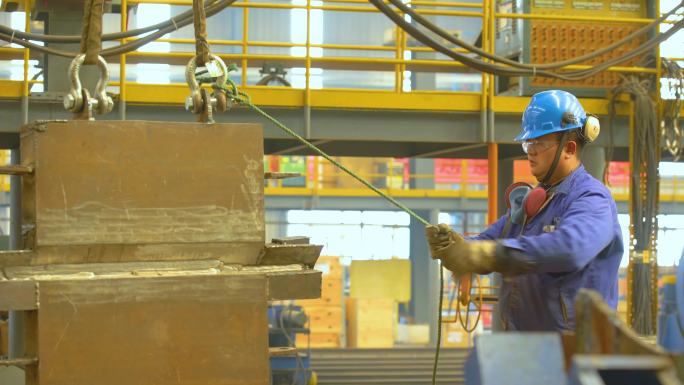 工业制造 车间工人 机械加工