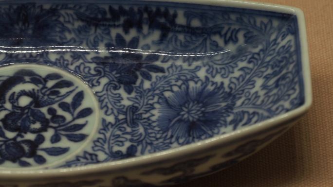 中国古代青花瓷船形碟