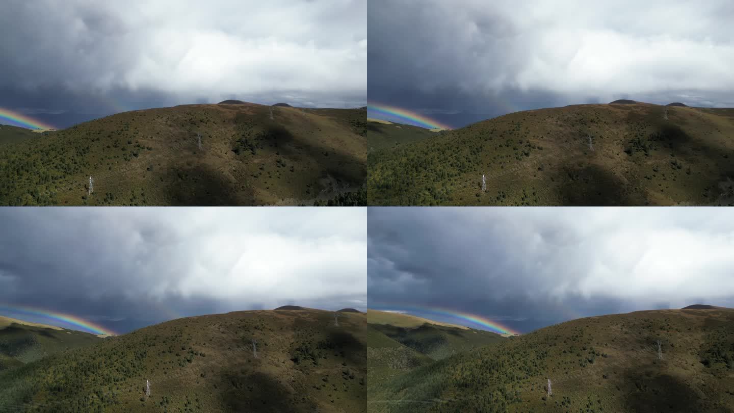 国道318川藏线上的彩虹