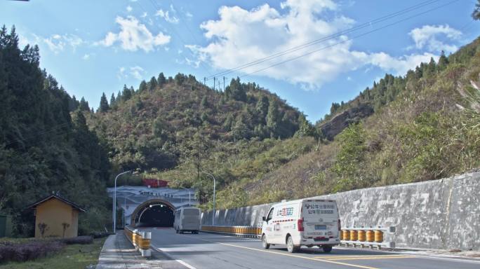 国省道路隧道防撞护栏