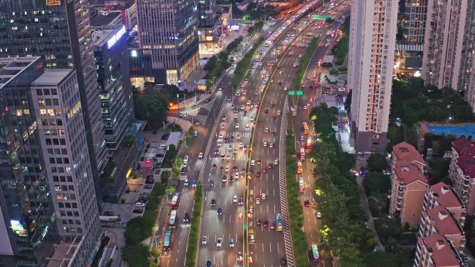 深圳滨河大道夜晚车流航拍