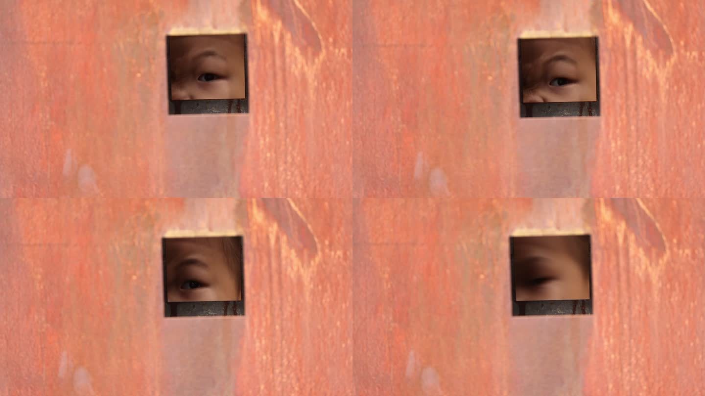钢板孔洞装置小孩人影眼睛走动正方形开孔