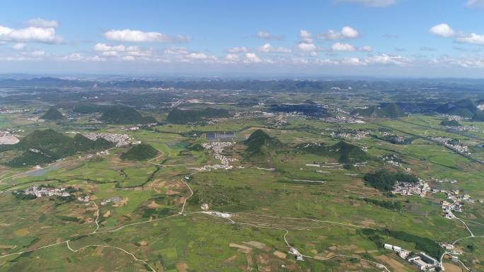 安顺平坝地形 平坦的土地田原