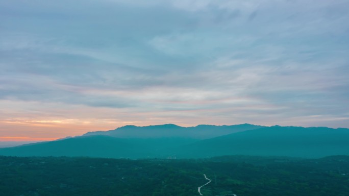 4k航拍山间朝霞