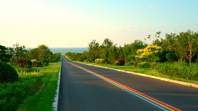 实拍傍晚夕阳彩虹公路1