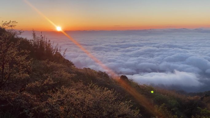 海拔3000米冬季云海日出 延时摄影