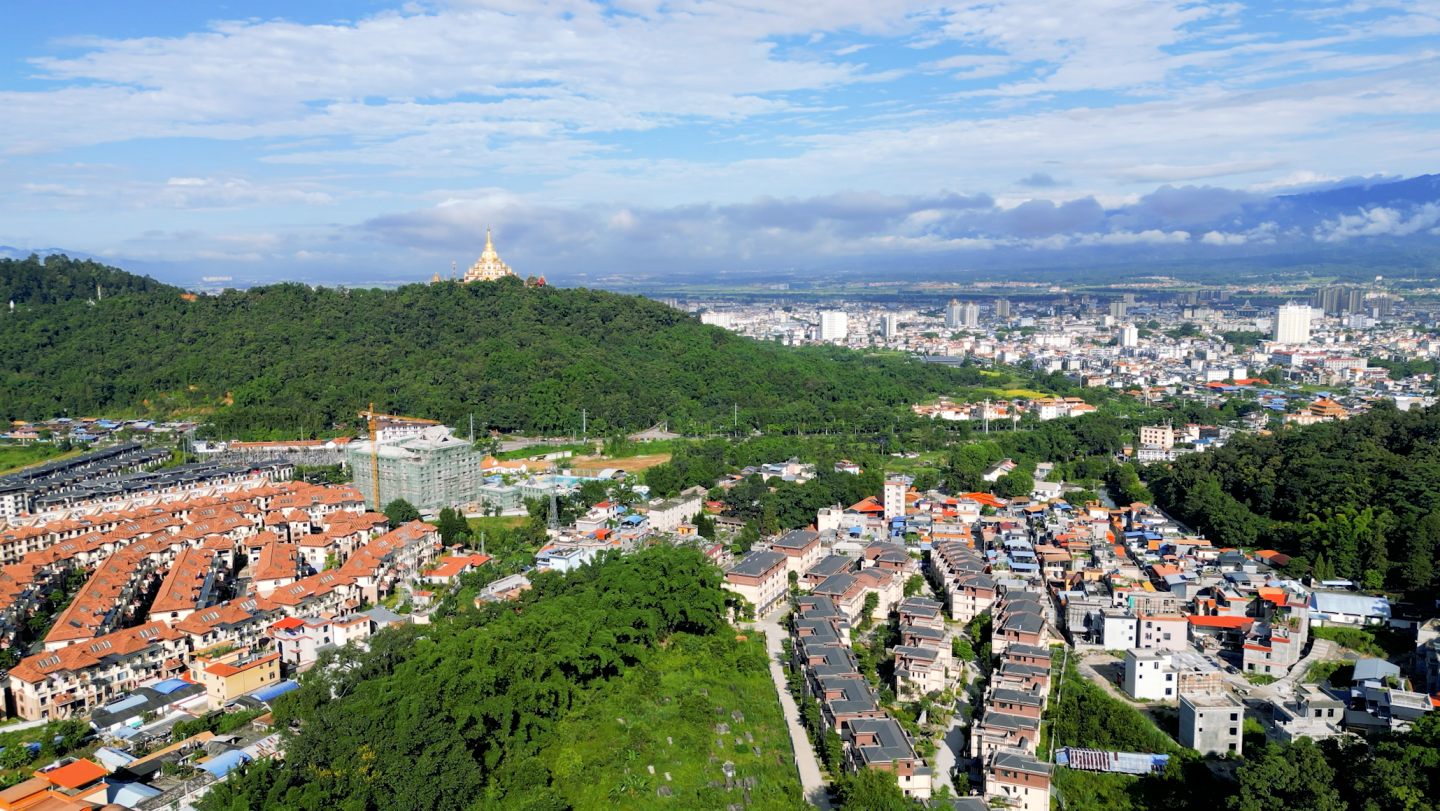 云南德宏芒市田野 勐焕大金塔 乡村 城市