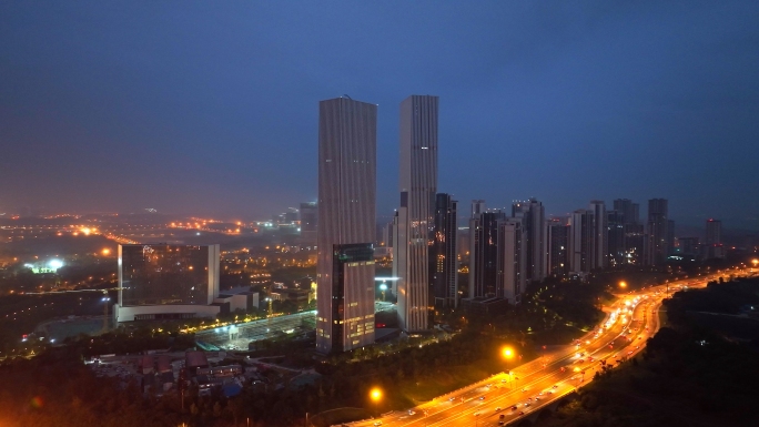 成都蔚蓝卡地亚花园城夜景