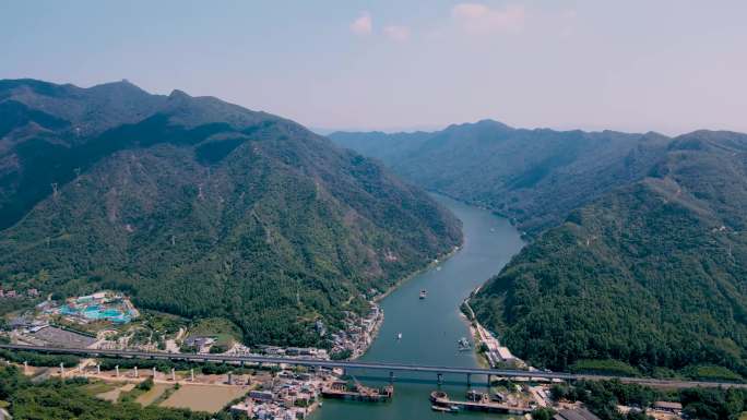 清远山峡 高铁 风景 旅游 景色 风格