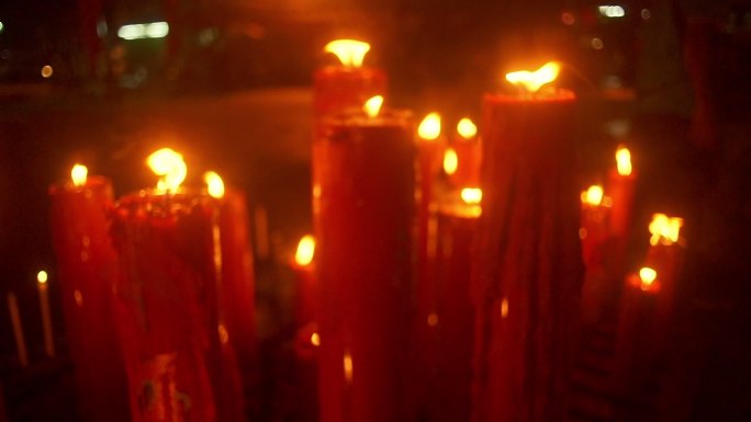 中国寺庙蜡烛特写邪教烛火邪教仪式