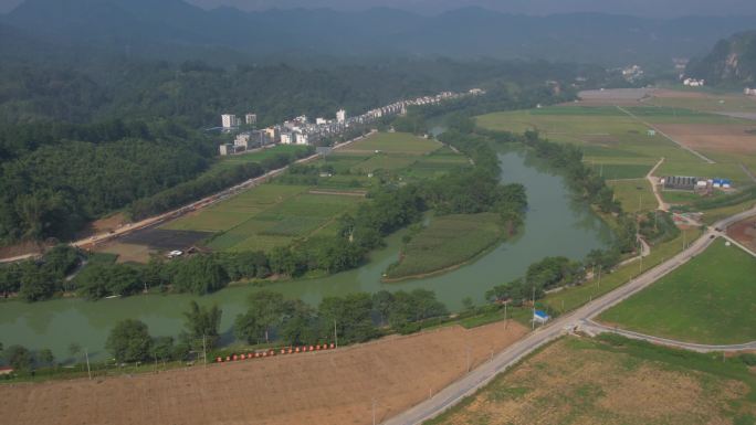 4K航拍巴马甲篆百马村河水风光