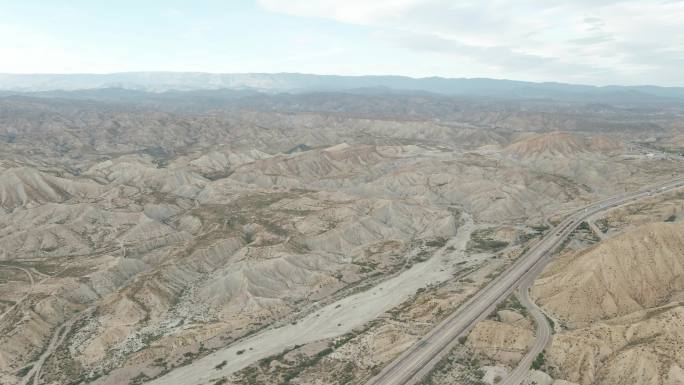 南欧货车旅行无人机剪辑：塔伯纳斯沙漠、安达卢西亚、阿尔梅里亚