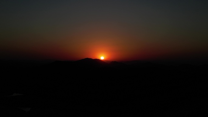 红日黄昏 日落西山