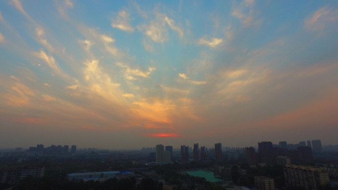 城市落日余晖夕阳红晚霞夕阳无限好傍晚晚霞