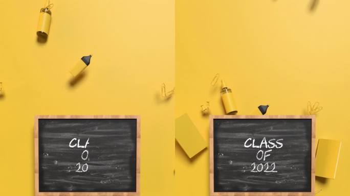 2022年概念垂直返回学校课堂，黄色黑板后面为黄色学校设备，背景为4K分辨率