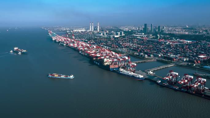 时间推移，上海集装箱码头鸟瞰图