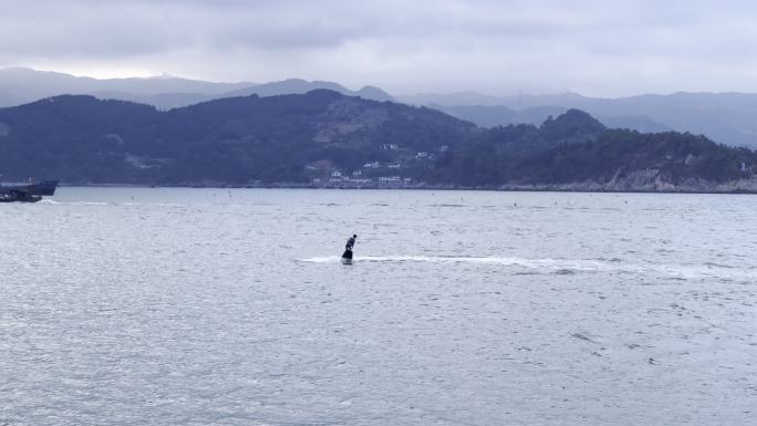 水上电动 冲浪板 海上冲浪 水上娱乐