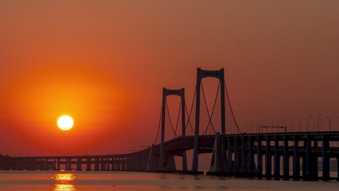 大连星海跨海大桥日出