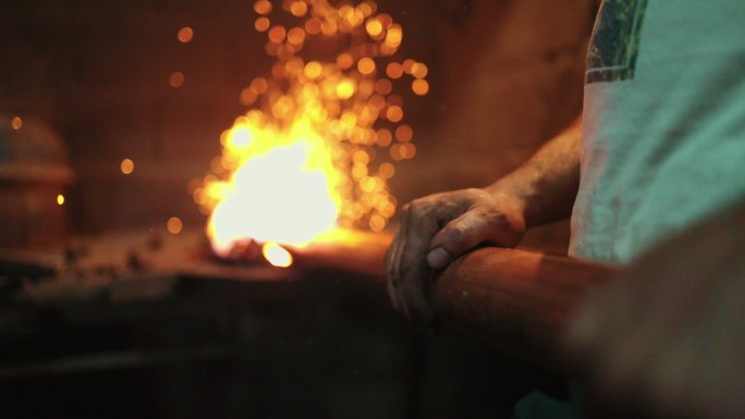 铜匠啤酒壶生产铜匠啤酒壶生产火焰火苗炉子