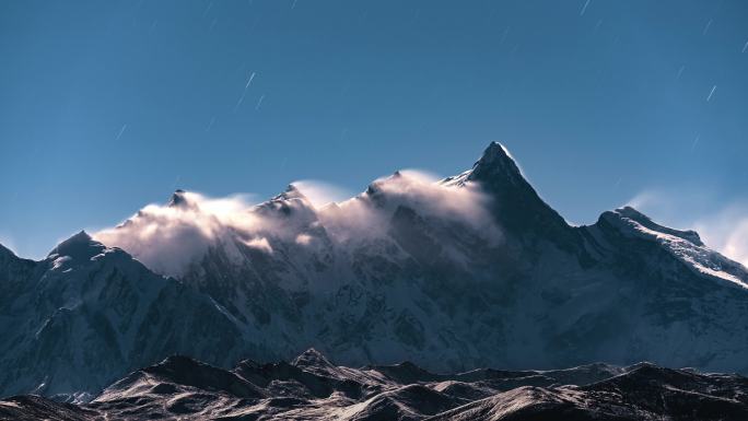 西藏神雪山南迦巴瓦峰星空流星延时