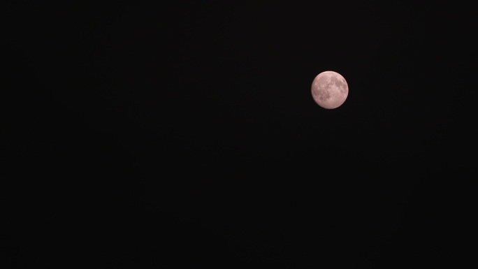 农村夜晚大月亮