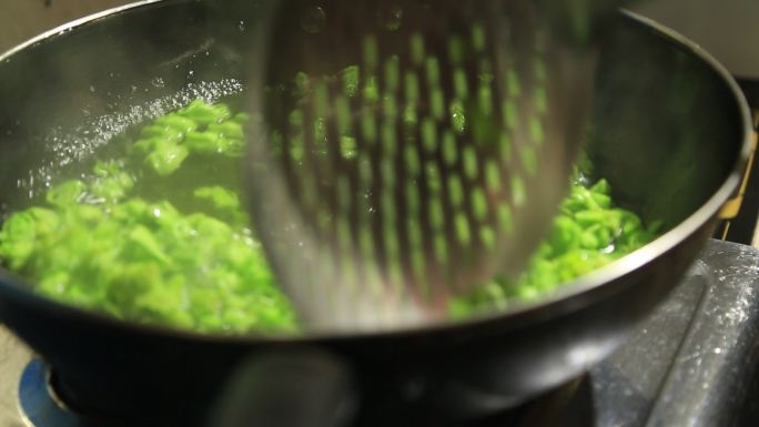 烧水煮青菜