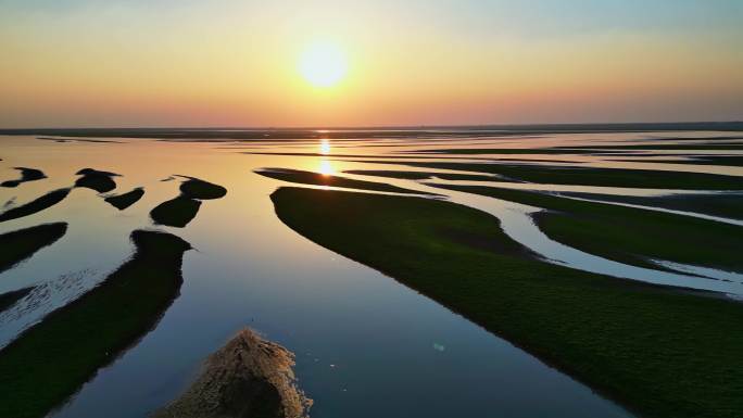 鄱阳湖日出 波光湖面