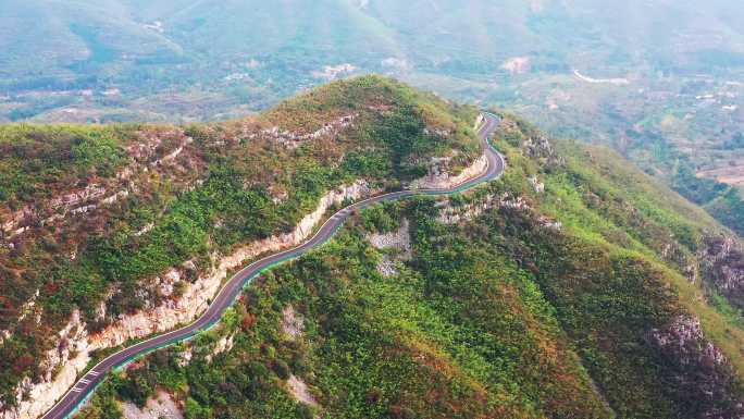 盘山路跟车航拍