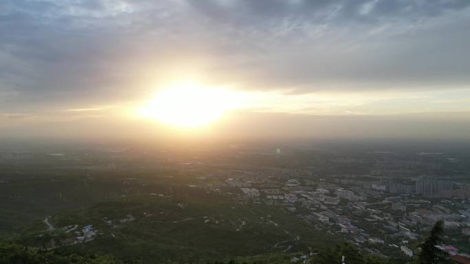 临潼骊山烽火台景区城市风光航拍2