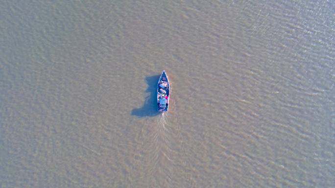 海口三联村码头渔船出海