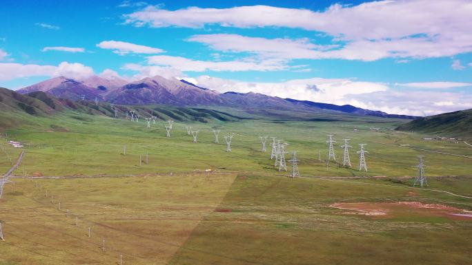 青藏高原荒野地区的RT/电力塔