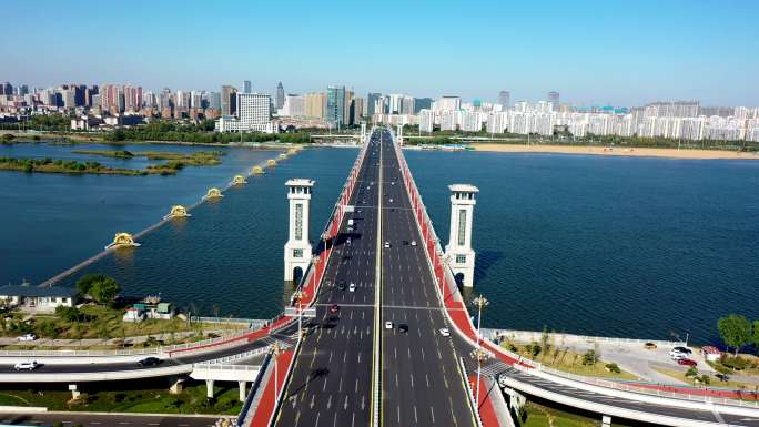 4K航拍山东省临沂市北京路桥风景