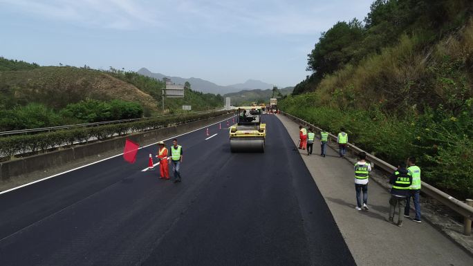 乡村振兴新农村发展路桥建设高速公路建设