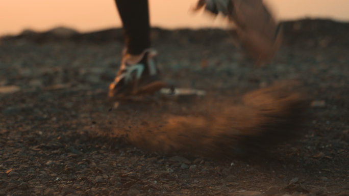 起跑慢动作沙石飞溅跑步灰尘起步特写运动员