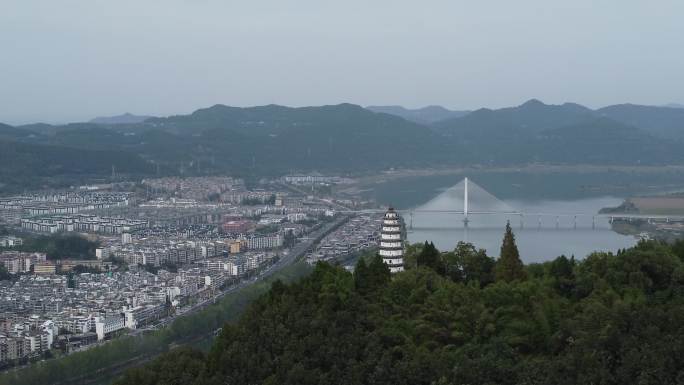 四川南充阆中市阆中古城东山园林白塔航拍