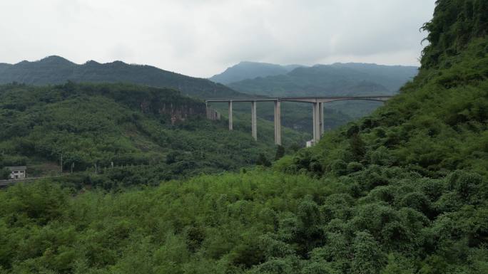 无人机航拍贵州公路大桥丹霞森林4K素材