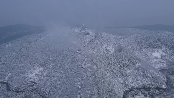 苏州缥缈峰山脉大雪航拍4K素材