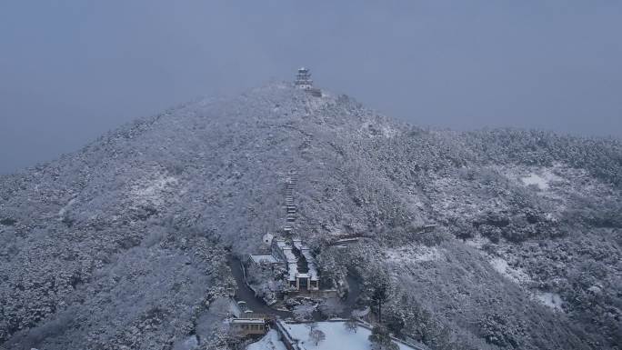 苏州缥缈峰山脉大雪航拍4K素材