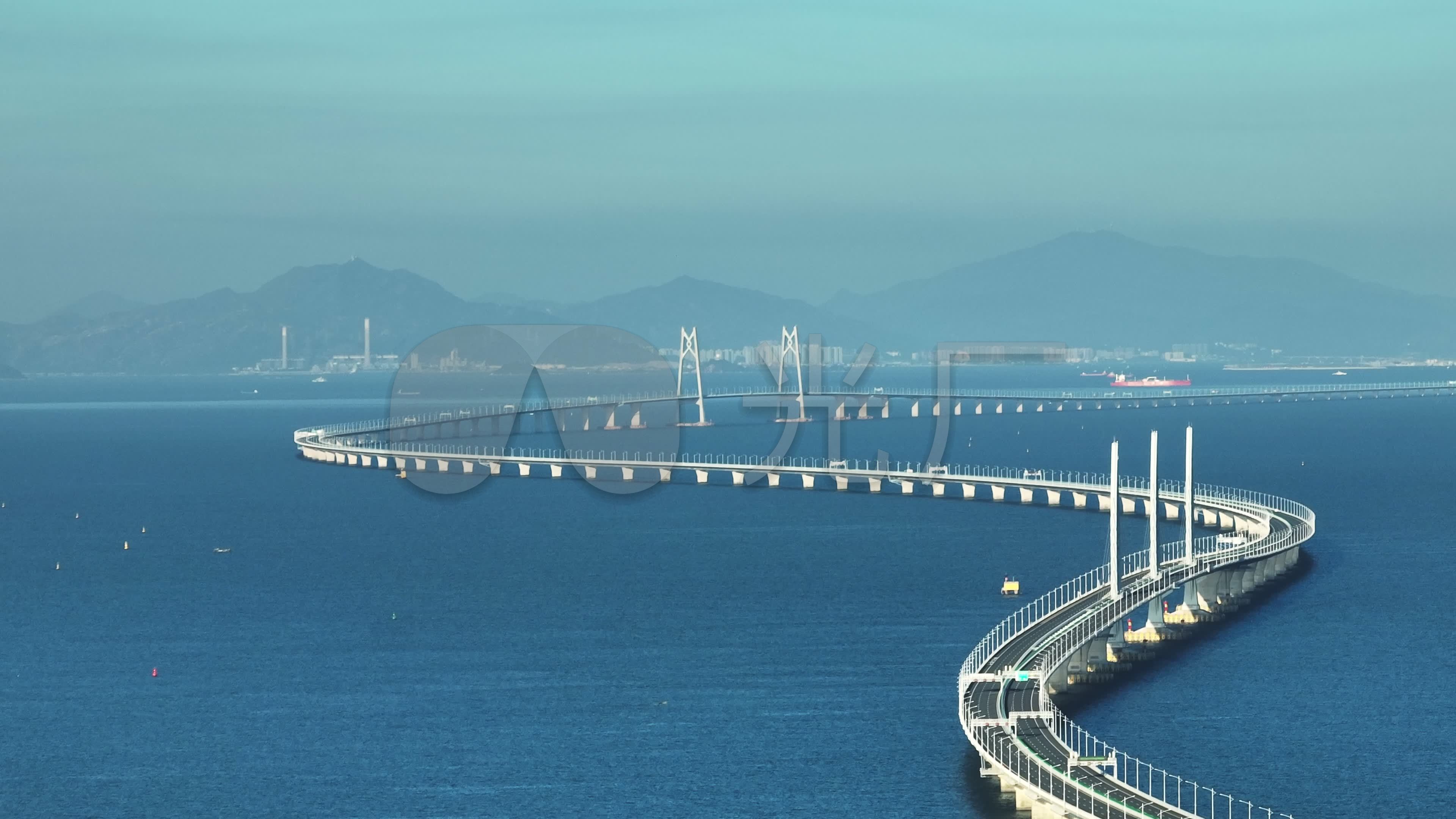 Hong Kong-Zhuhai-Macau Bridge: Longest sea bridge opens