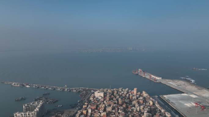 航拍福建泉州深沪港区沪尾海域