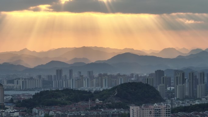 浙江诸暨城西经济开发区夕阳光芒光束城市