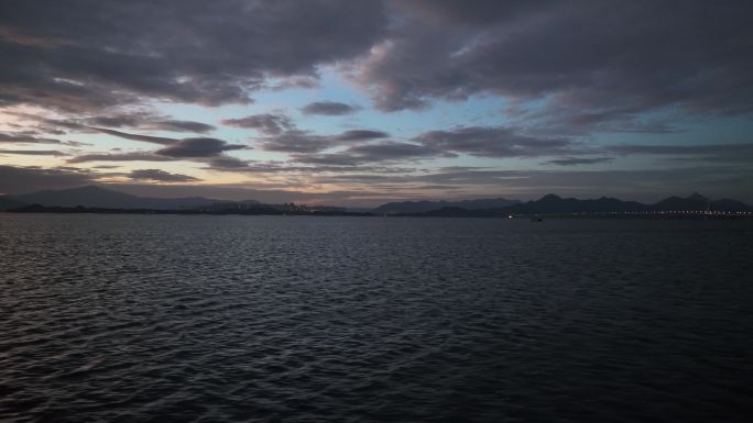 海上日出朝霞航拍