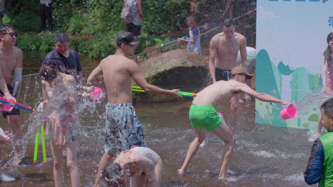 夏日水上狂玩清凉一夏玩水泼水活动